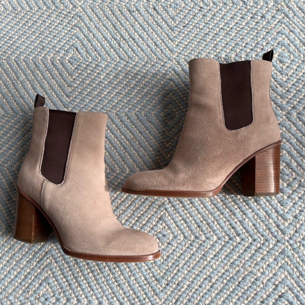 EUC Cole Haan Suede Boots with stacked block heel in size 7!